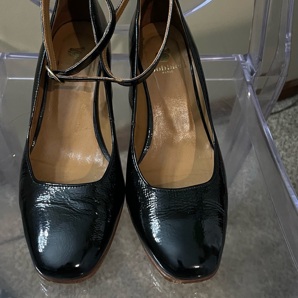 Chic Black Leather Heels